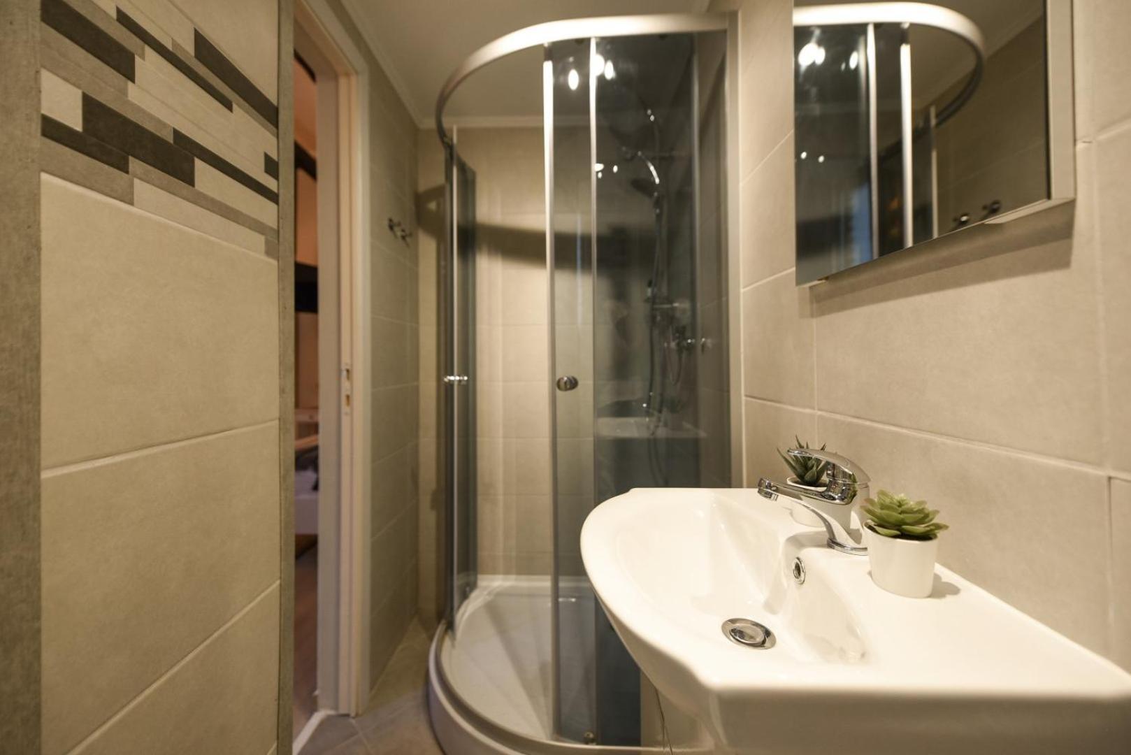 Elegant Studio - Urban Escape In Βουκουρέστι Εξωτερικό φωτογραφία